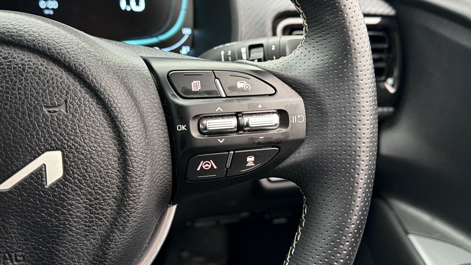 Used Kia Stonic 2024 for sale - 78150777: Photo 23