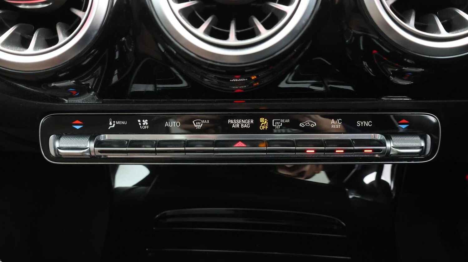 Used Mercedes-Benz CLA 2020 for sale - 75989818: Photo 13