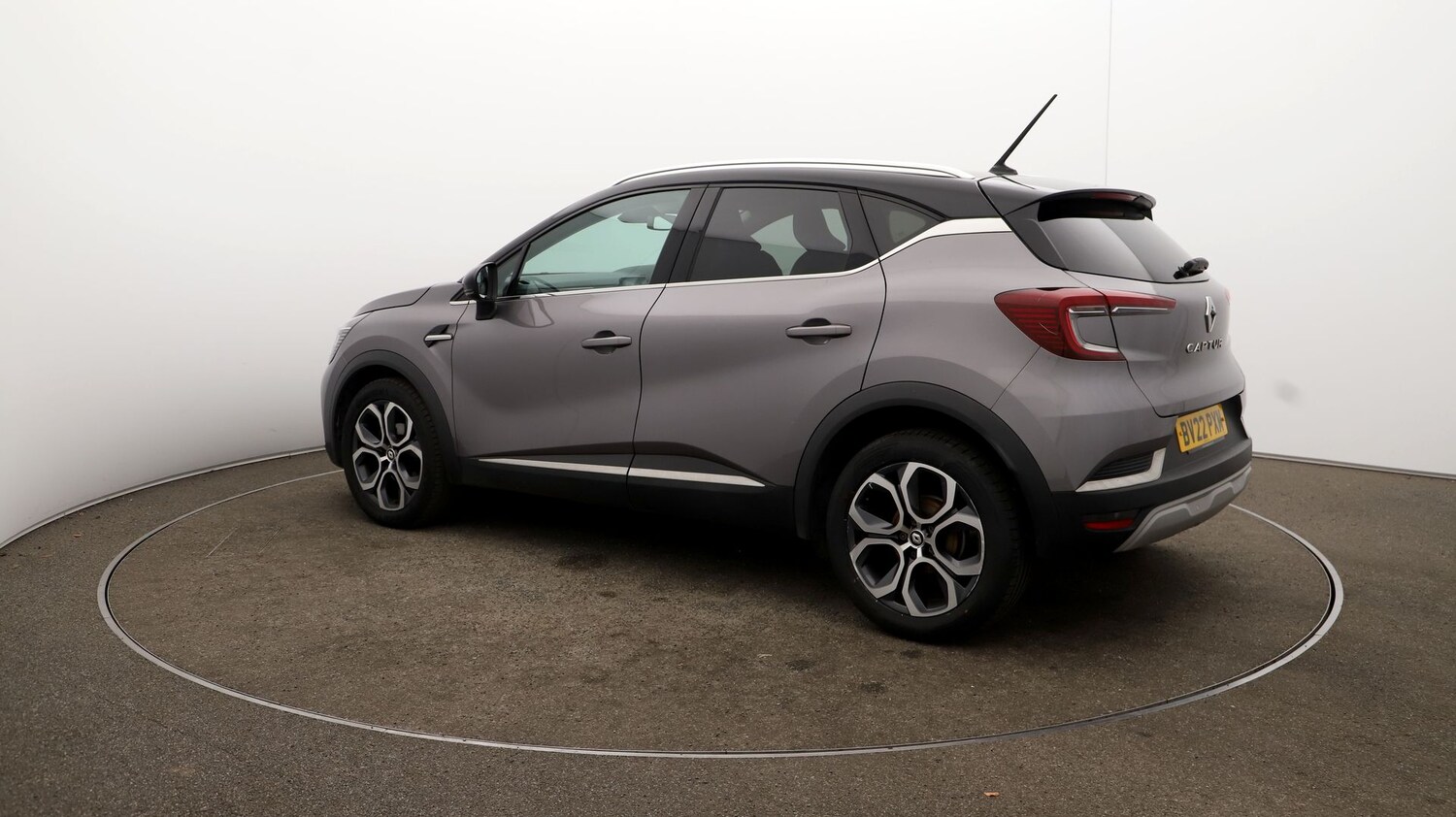 Used Renault Captur for sale - 76810812: Photo 10