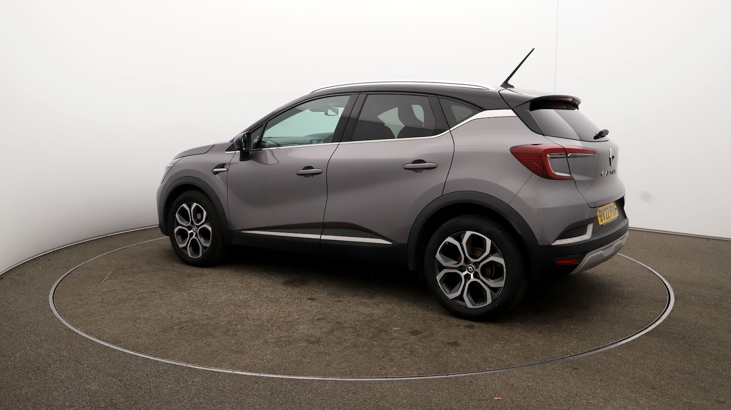 Used Renault Captur for sale - 76810812: Photo 12