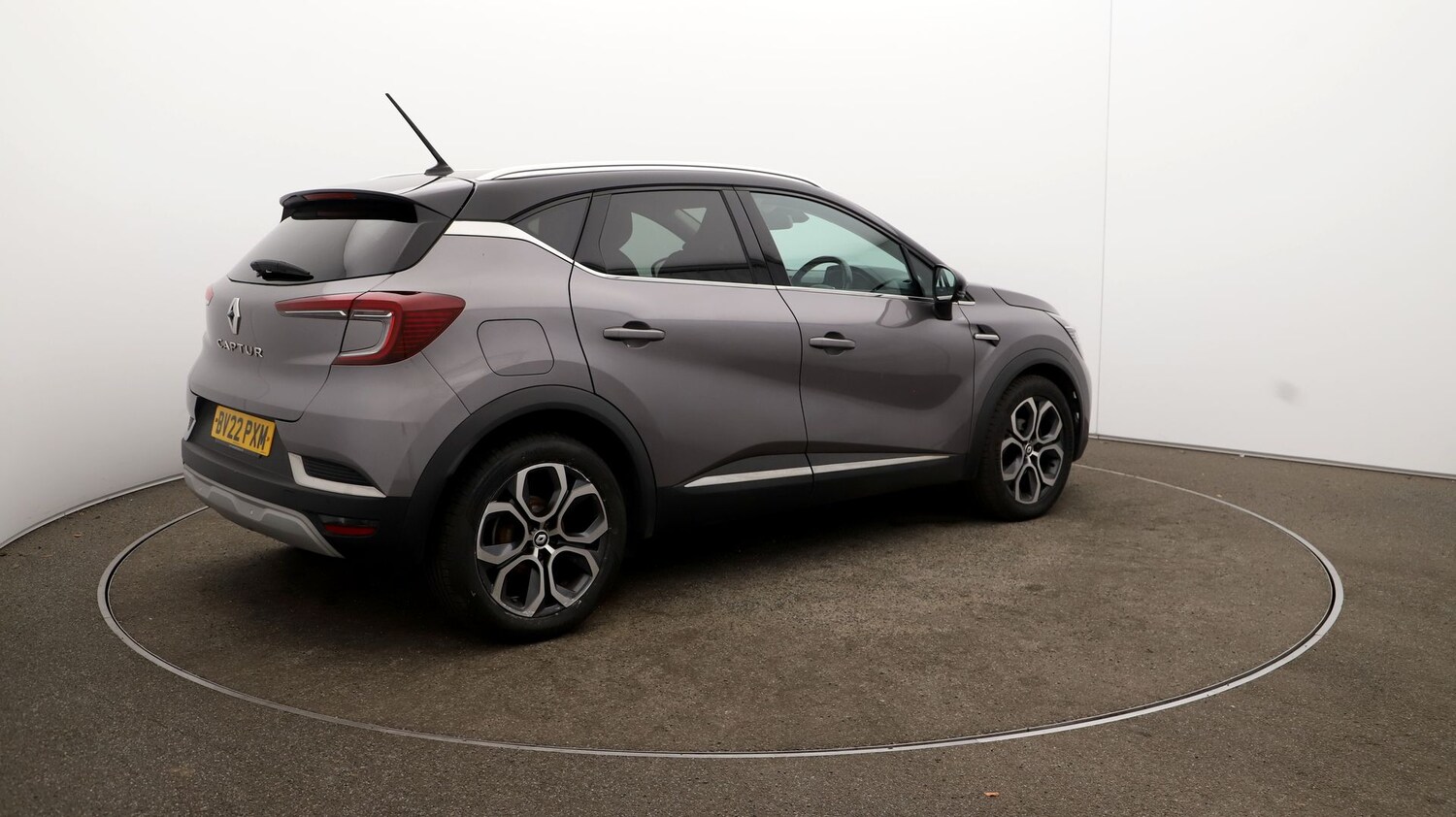 Used Renault Captur for sale - 76810812: Photo 44