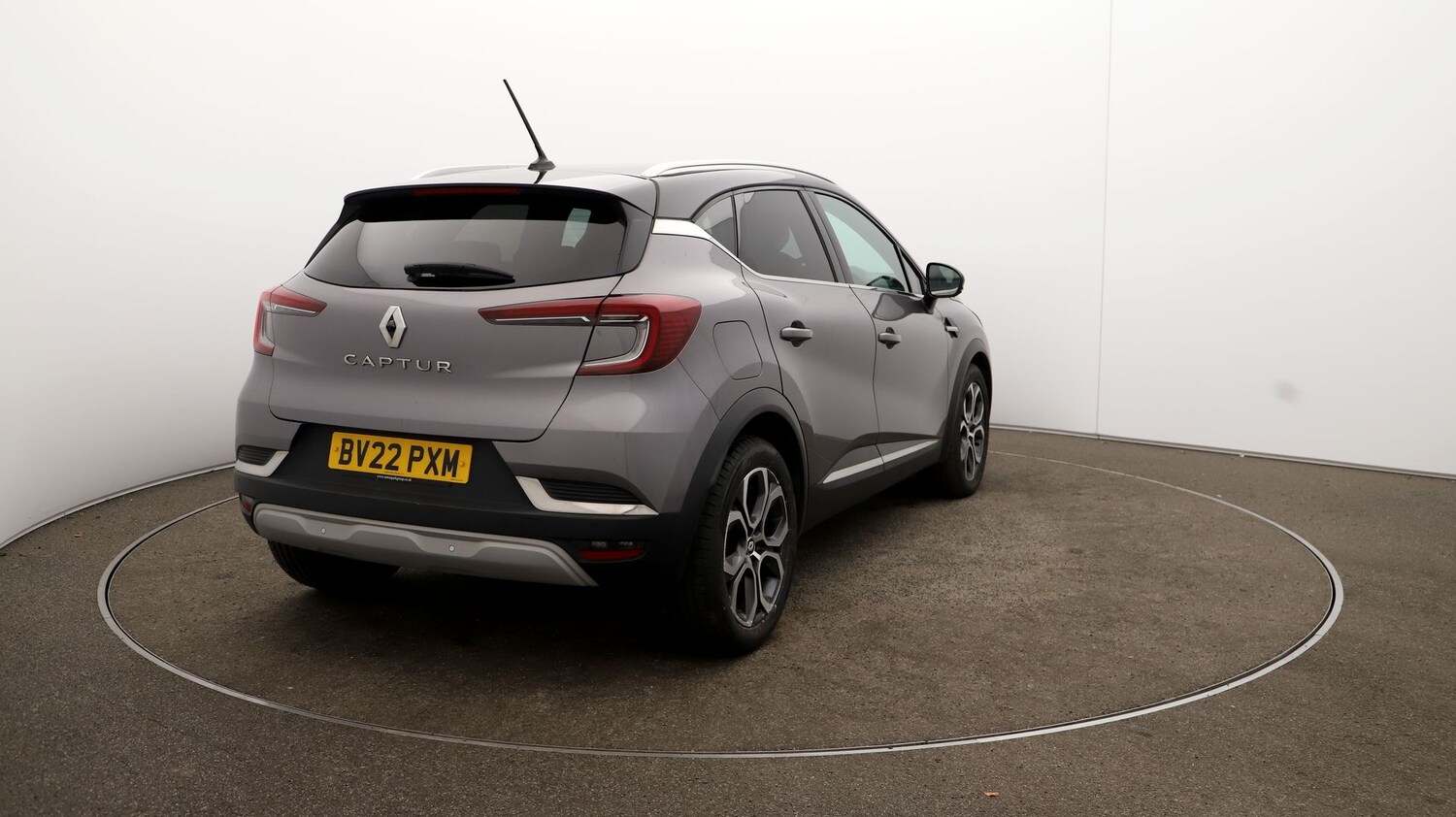 Used Renault Captur for sale - 76810812: Photo 46