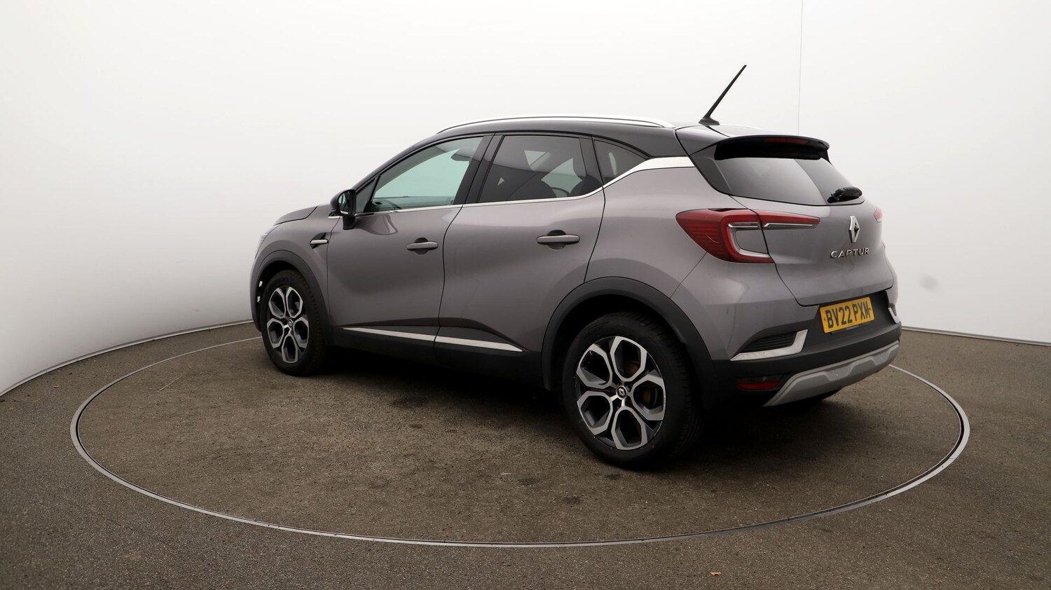 Used Renault Captur for sale - 76810812: Photo 54