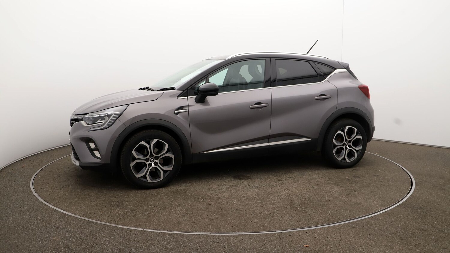 Used Renault Captur for sale - 76810812: Photo 57