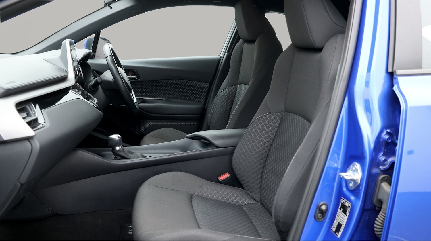 Used Toyota C-HR for sale - 77482379: Photo 14