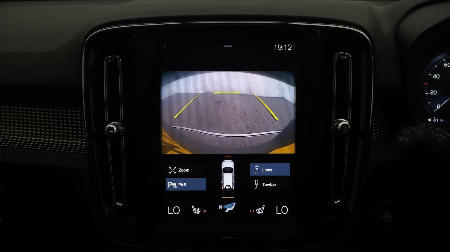 Used Volvo XC40 2021 for sale - 76606819: Photo 28