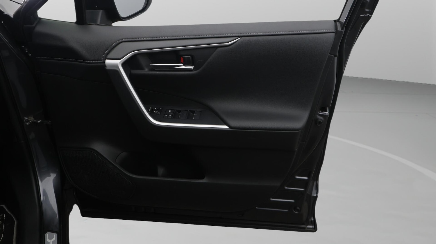 Used Toyota RAV4 2021 for sale - 76549755: Photo 16