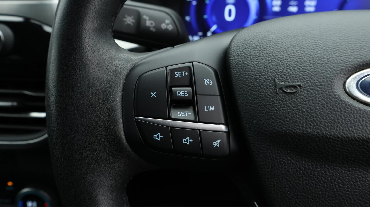 Used Ford Kuga 2022 for sale - 76388752: Photo 25