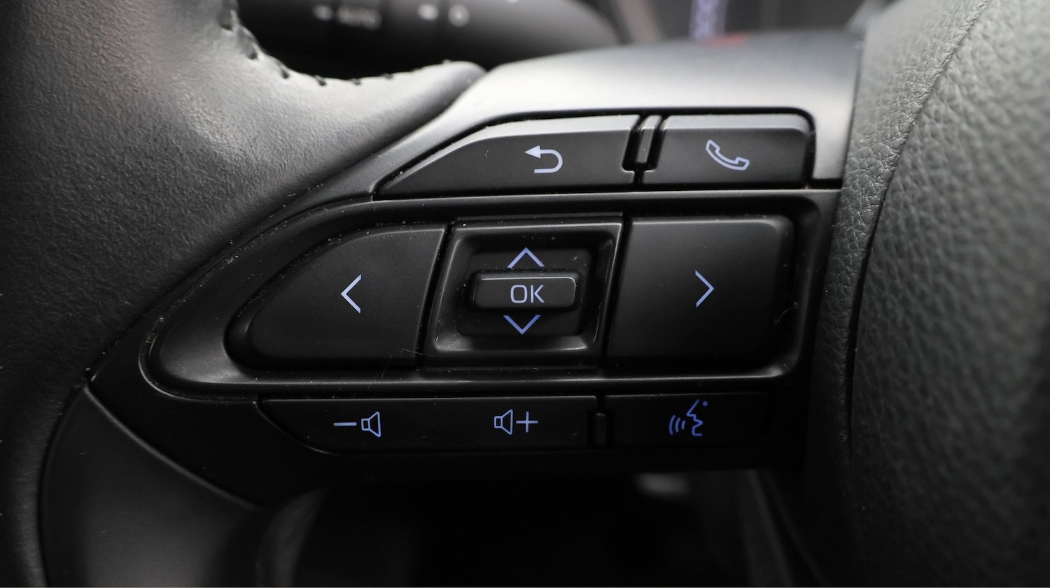 Used Toyota Aygo X 2022 for sale - 77618595: Photo 24