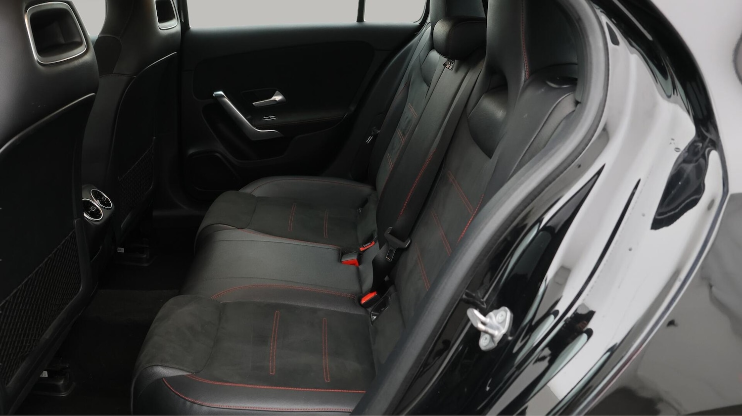 Used Mercedes-Benz A-Class 2018 for sale - 76657132: Photo 17