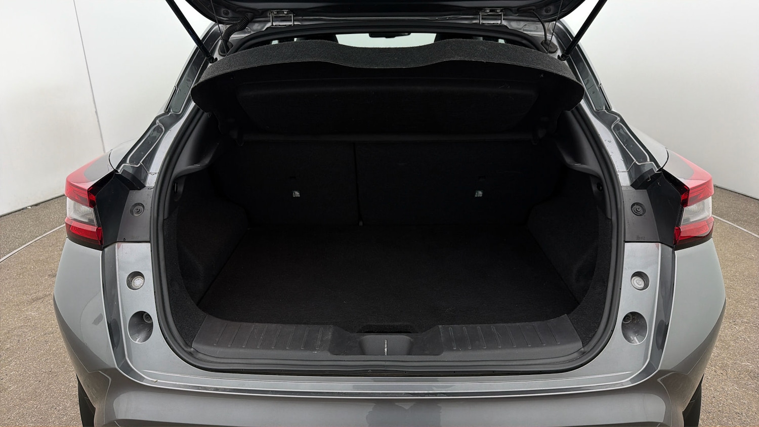 Used Nissan Juke 2023 for sale - 77935913: Photo 8