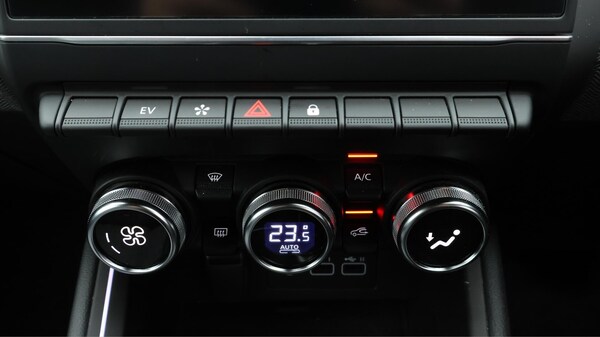 Used Renault Clio 2024 for sale - 76337134: Photo 13