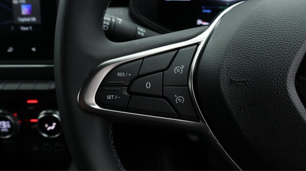 Used Renault Clio 2024 for sale - 76337134: Photo 25