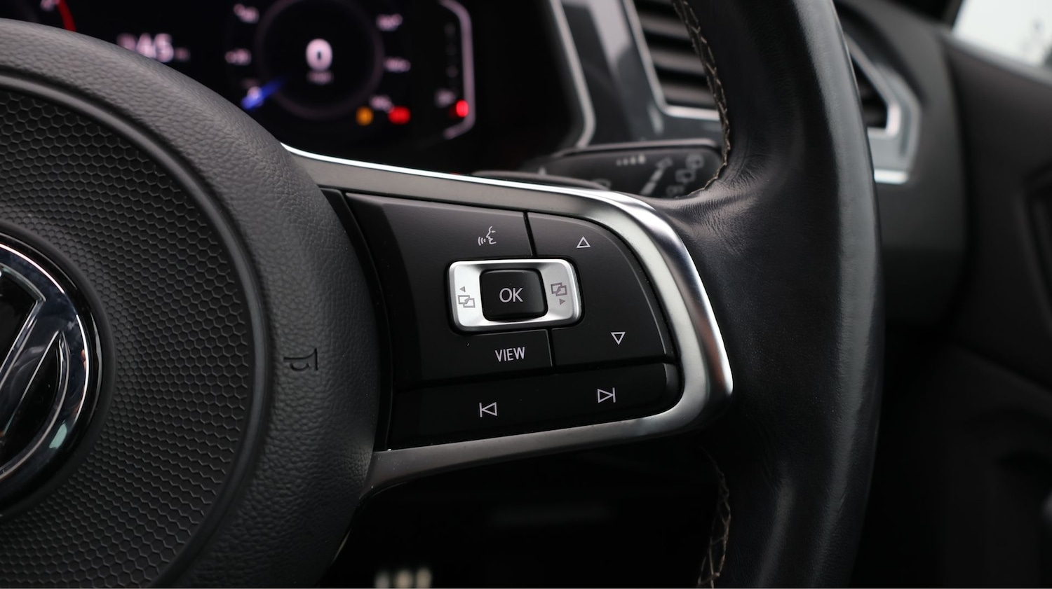 Used Volkswagen Tiguan 2020 for sale - 77367094: Photo 26