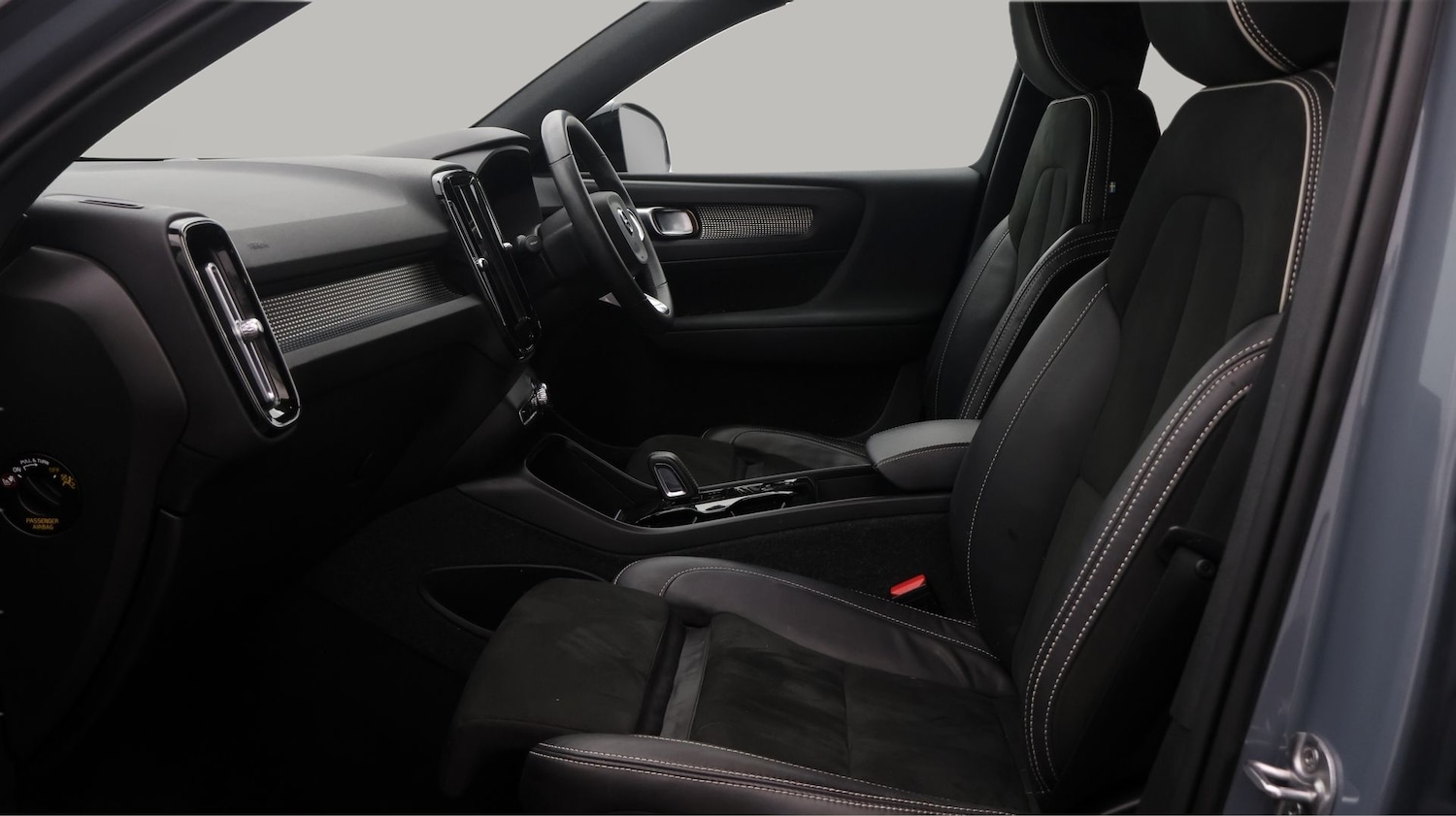 Used Volvo XC40 2022 for sale - 77631132: Photo 14