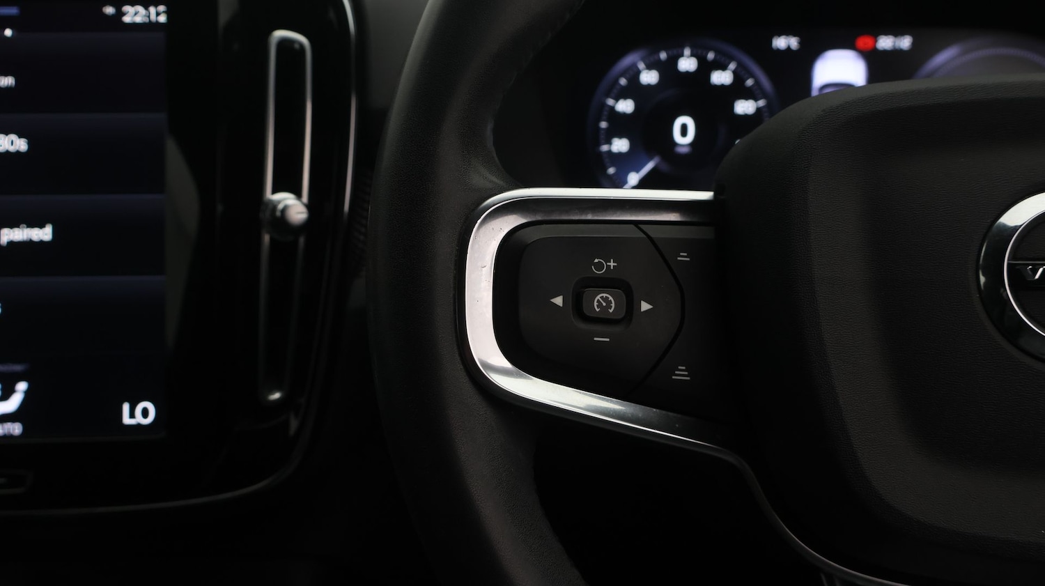 Used Volvo XC40 2022 for sale - 77631132: Photo 24