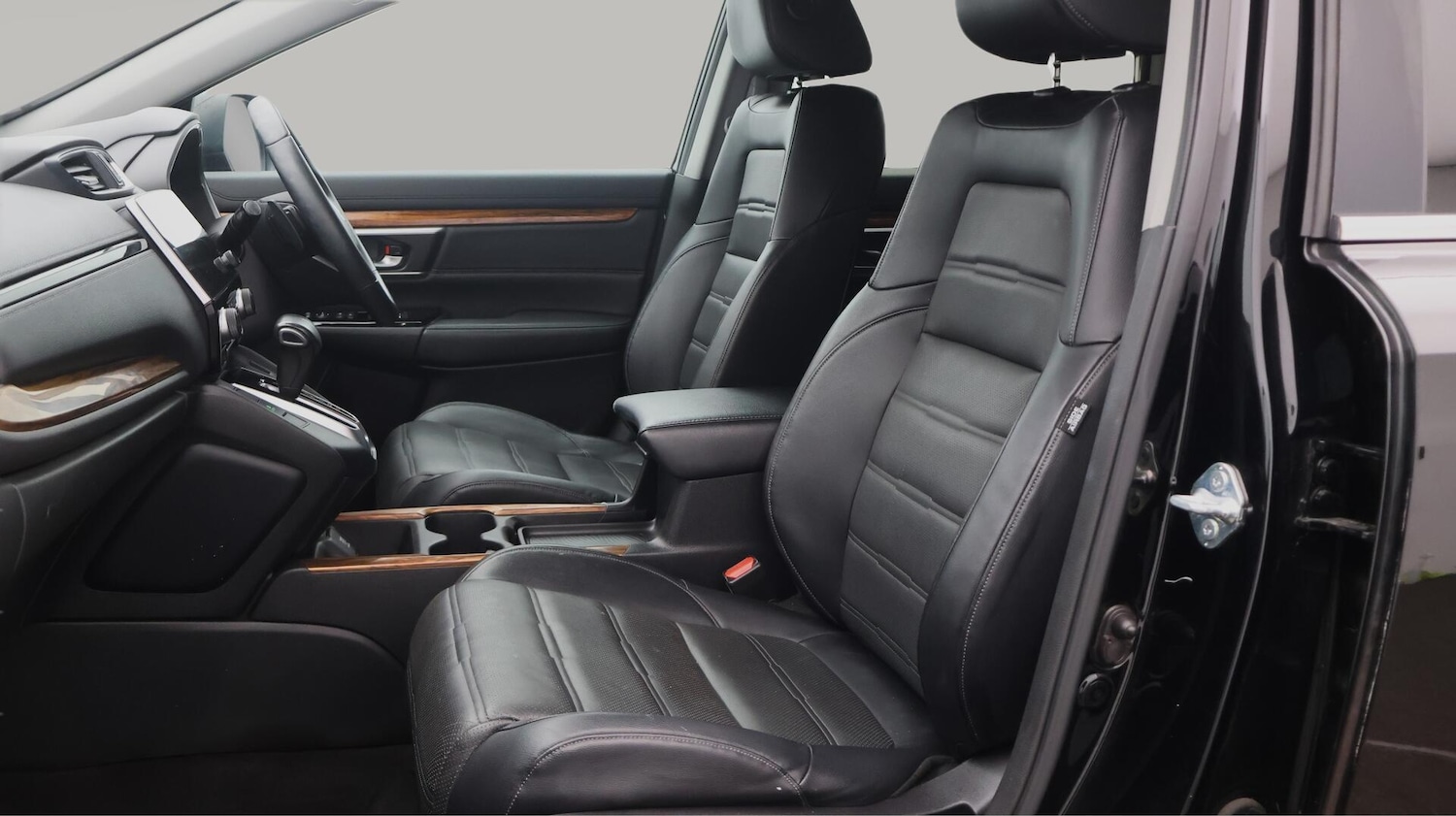 Used Honda CR-V 2018 for sale - 76573698: Photo 15