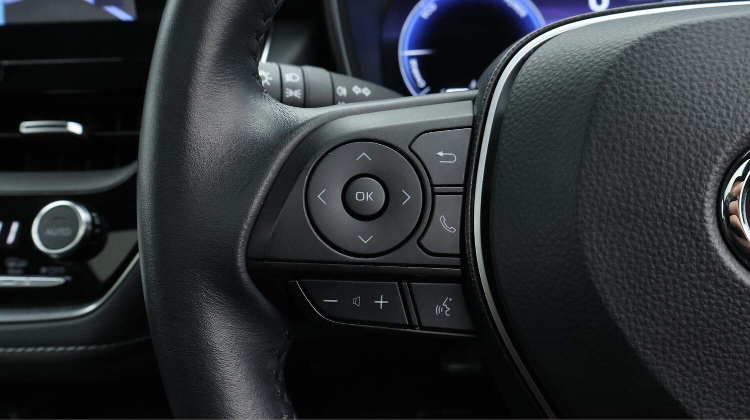 Used Toyota Corolla 2023 for sale - 76370885: Photo 25