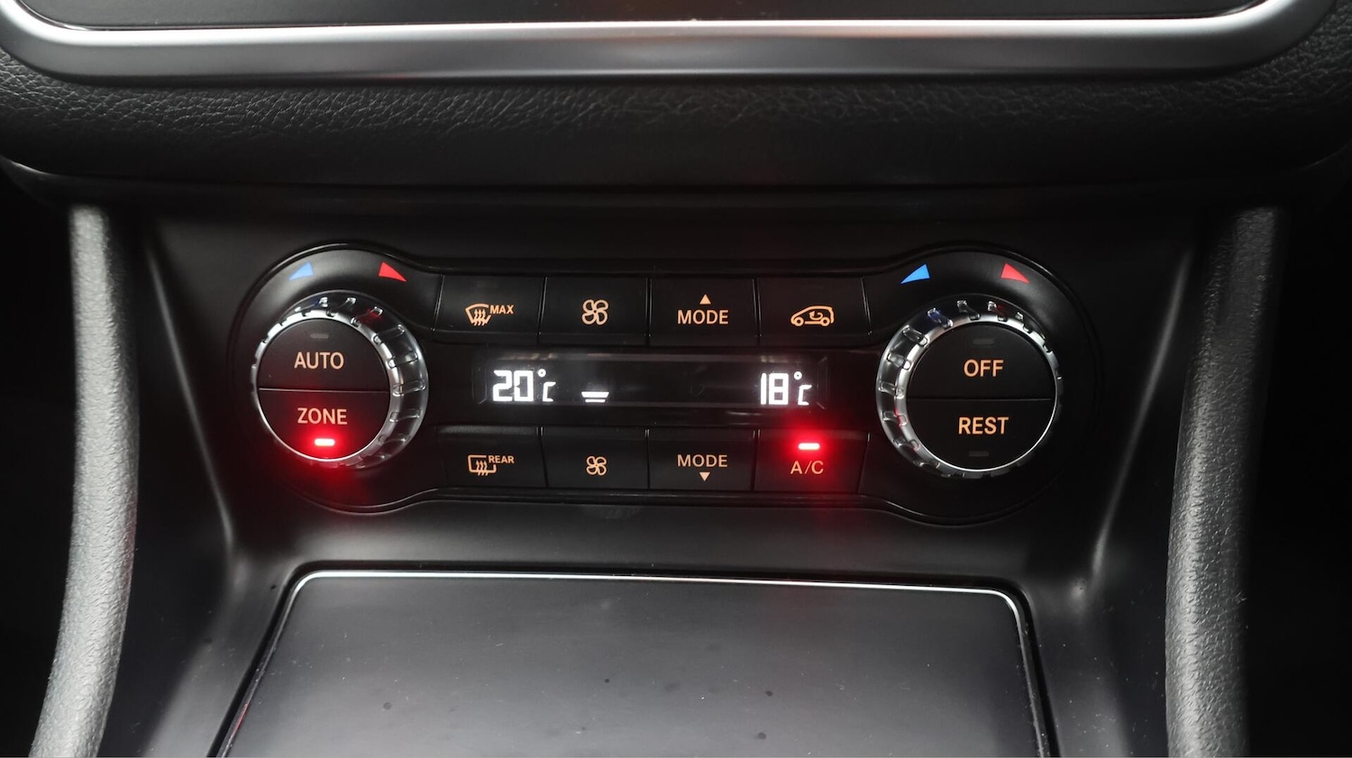 Used Mercedes-Benz GLA 2019 for sale - 76371339: Photo 13