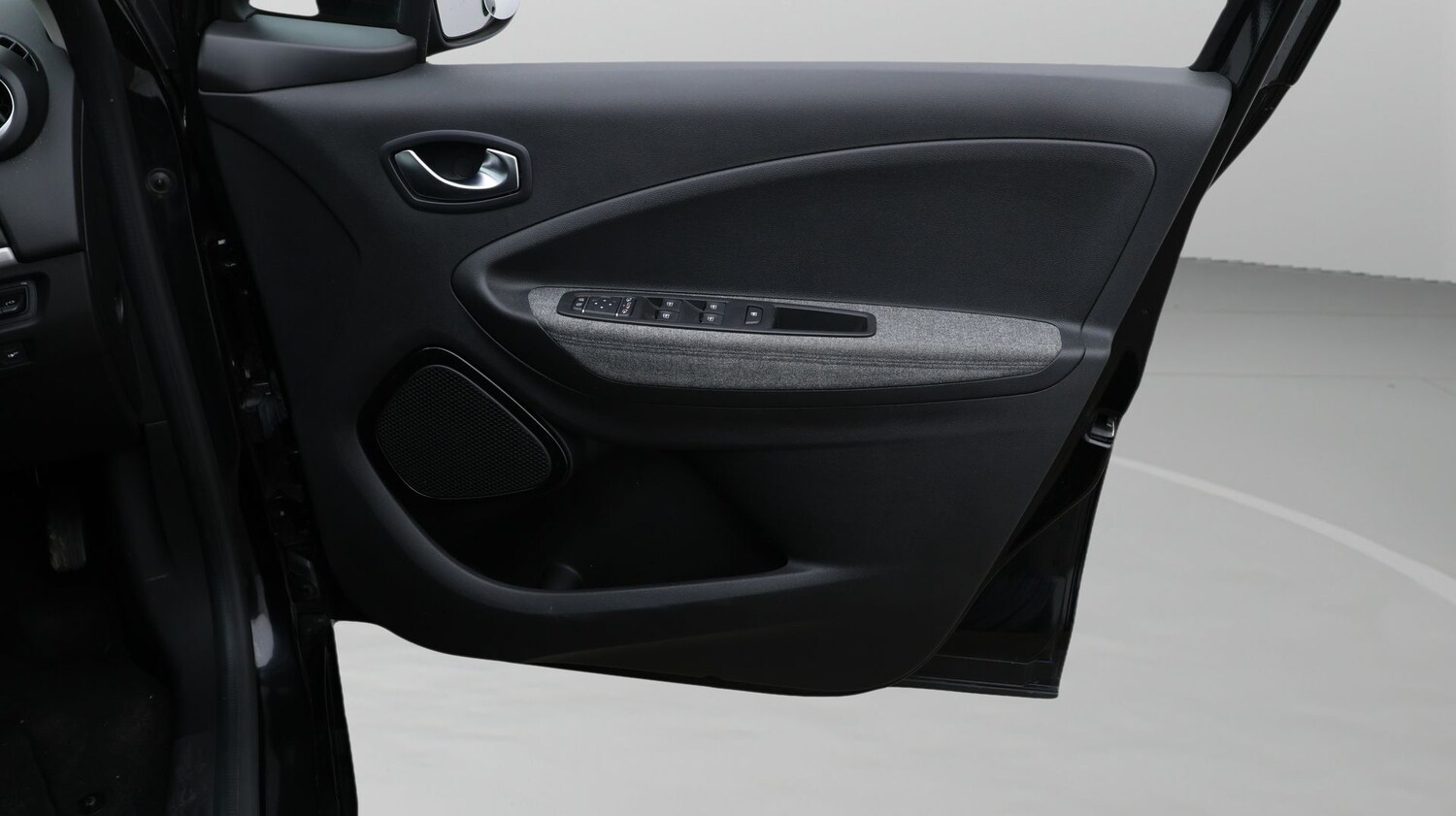 Used Renault Zoe 2020 for sale - 77690918: Photo 15