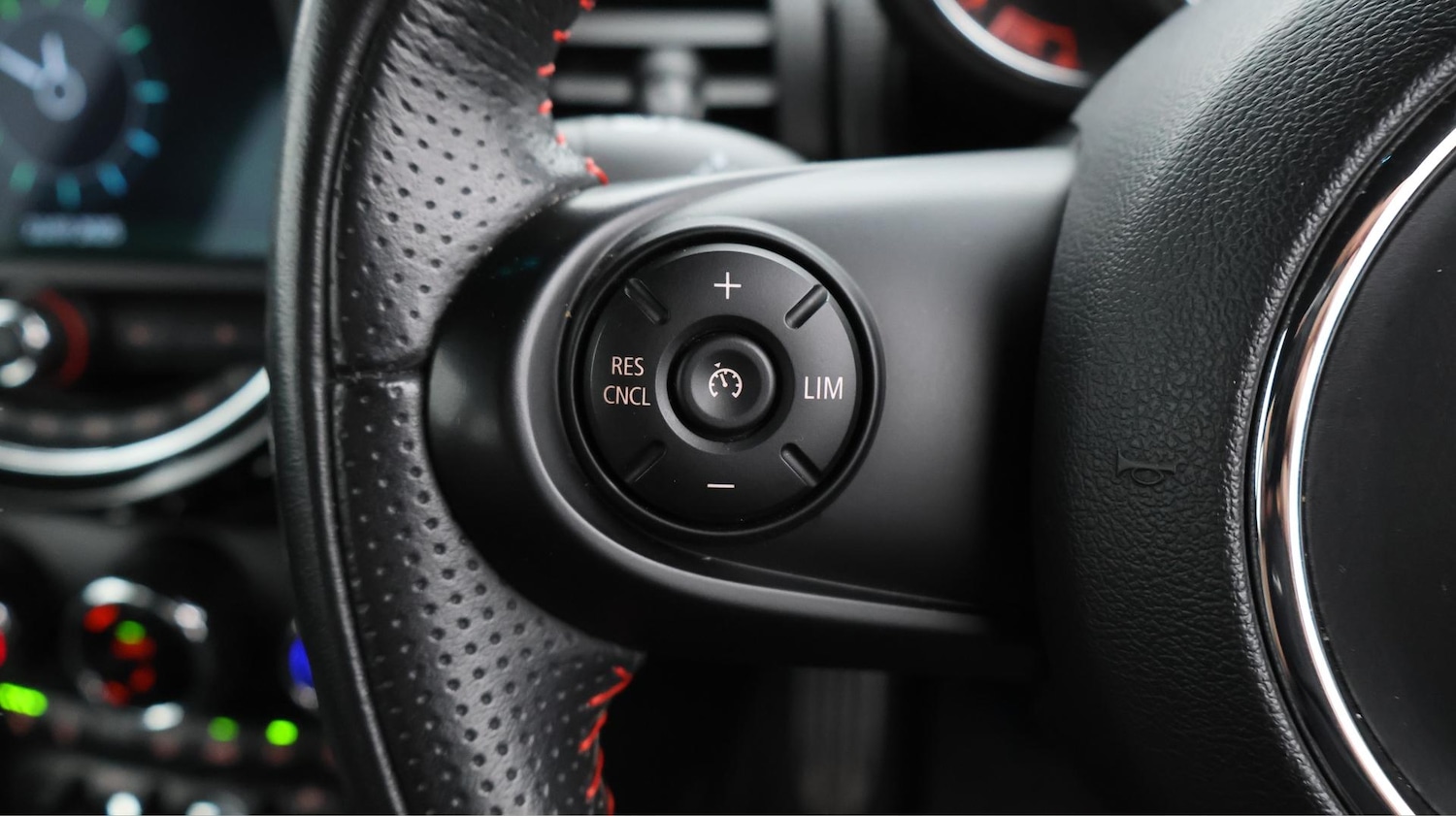 Used MINI Hatch 2019 for sale - 76620322: Photo 25