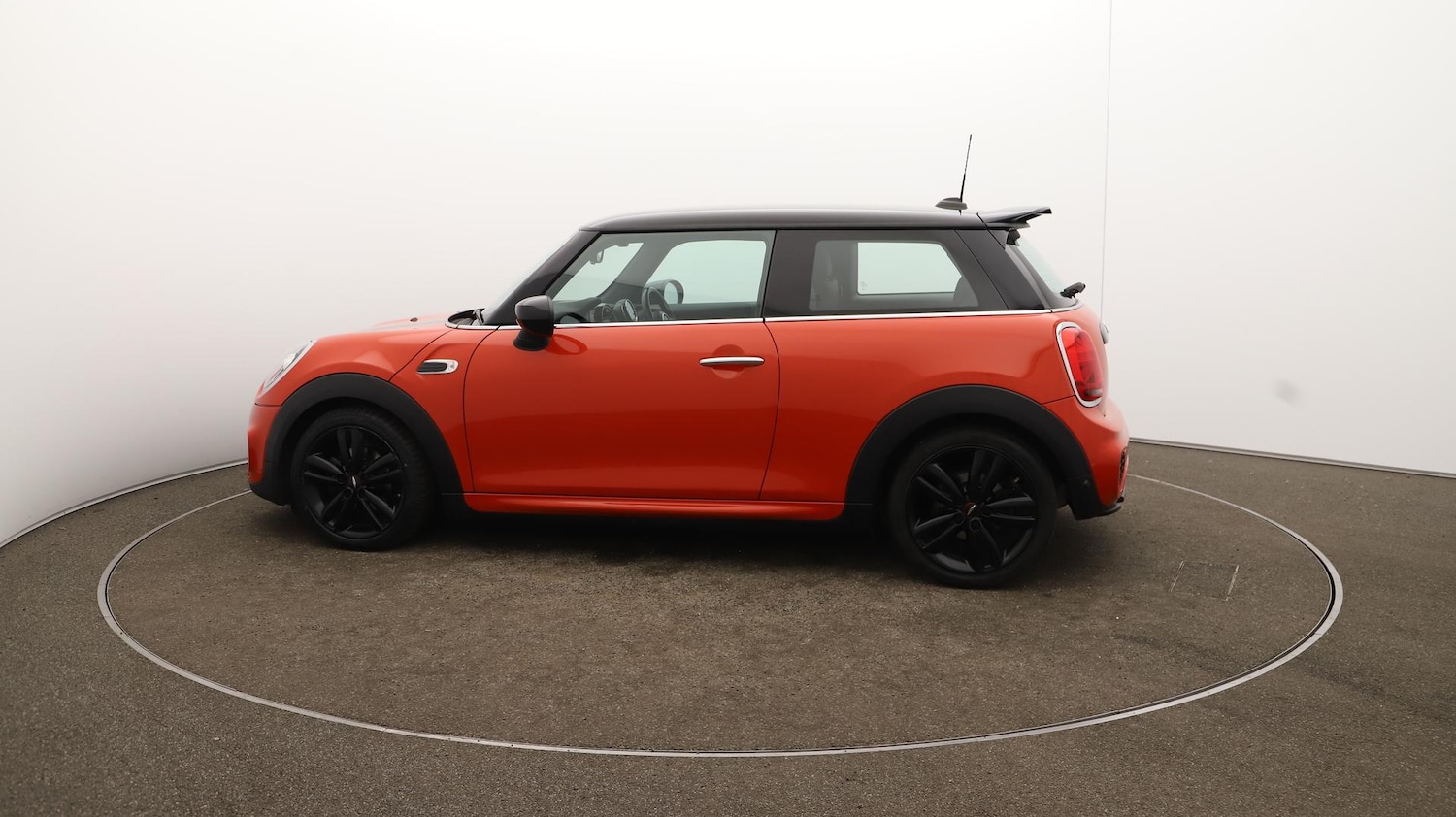 Used MINI Hatch 2019 for sale - 76620322: Photo 60