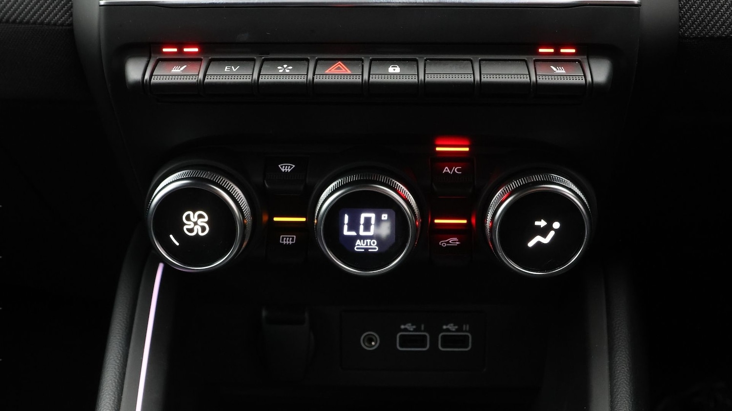 Used Renault Clio 2024 for sale - 77261823: Photo 12