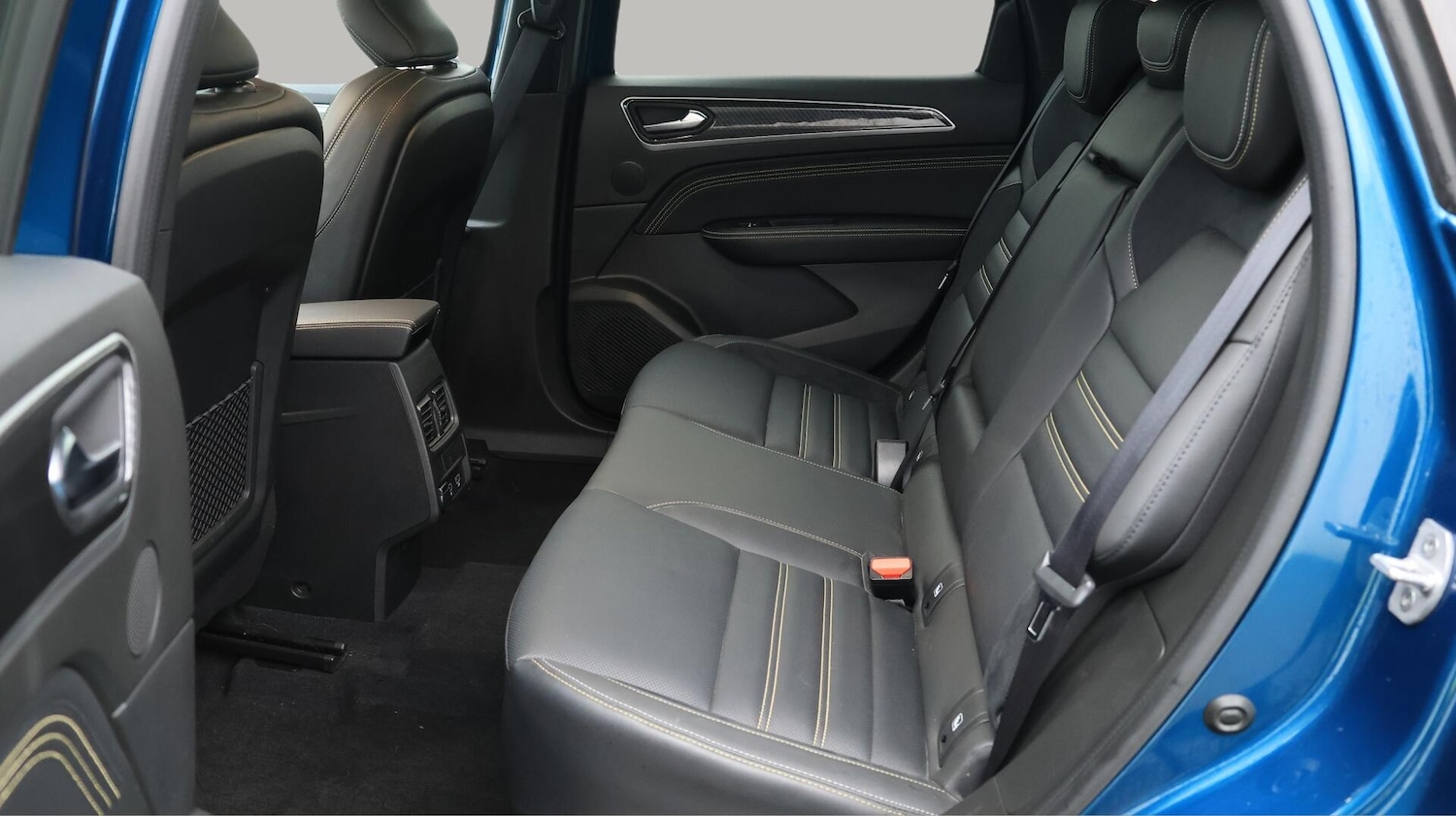 Used Renault Arkana 2023 for sale - 76151670: Photo 17