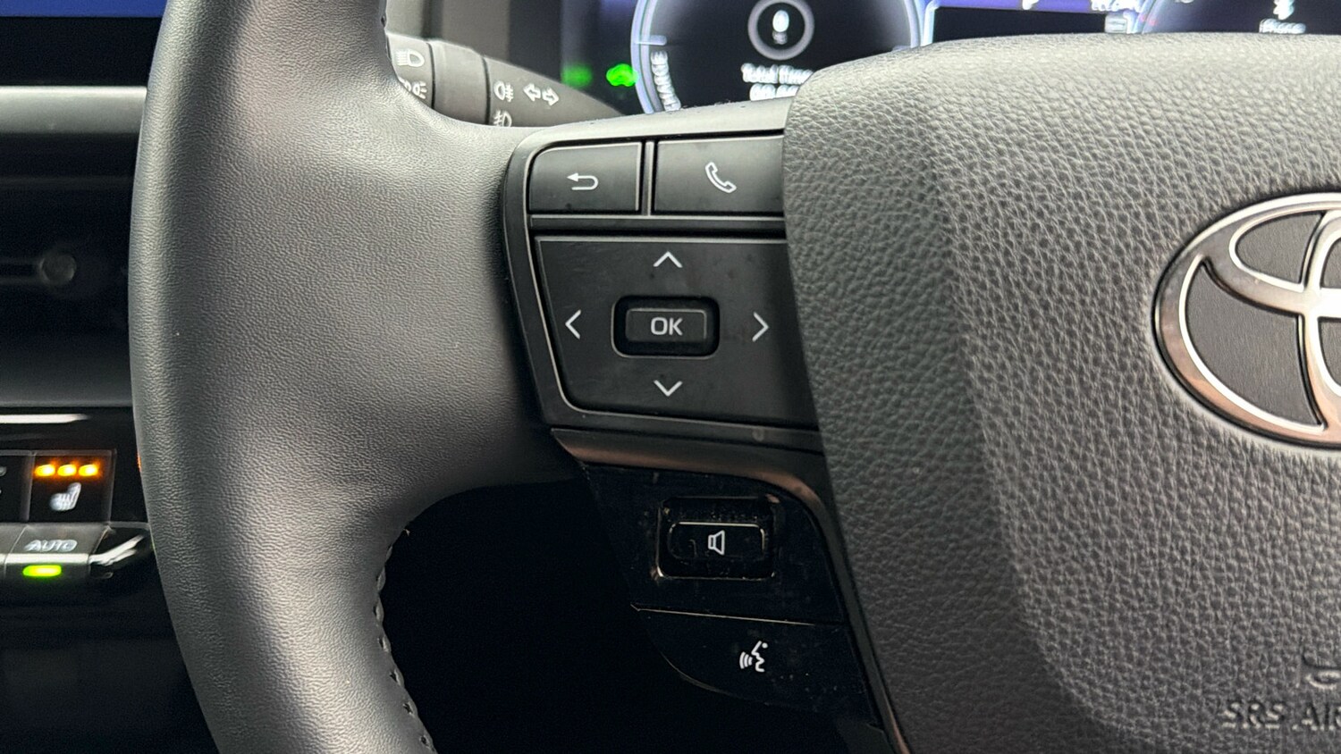 Used Toyota C-HR 2024 for sale - 77789685: Photo 27