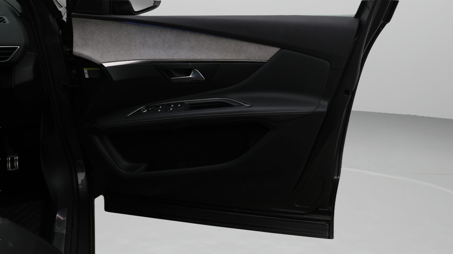 Used Peugeot 3008 2021 for sale - 77298178: Photo 15