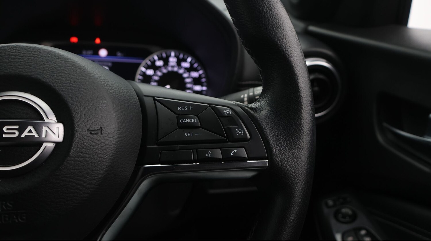 Used Nissan Juke for sale - 77467123: Photo 25