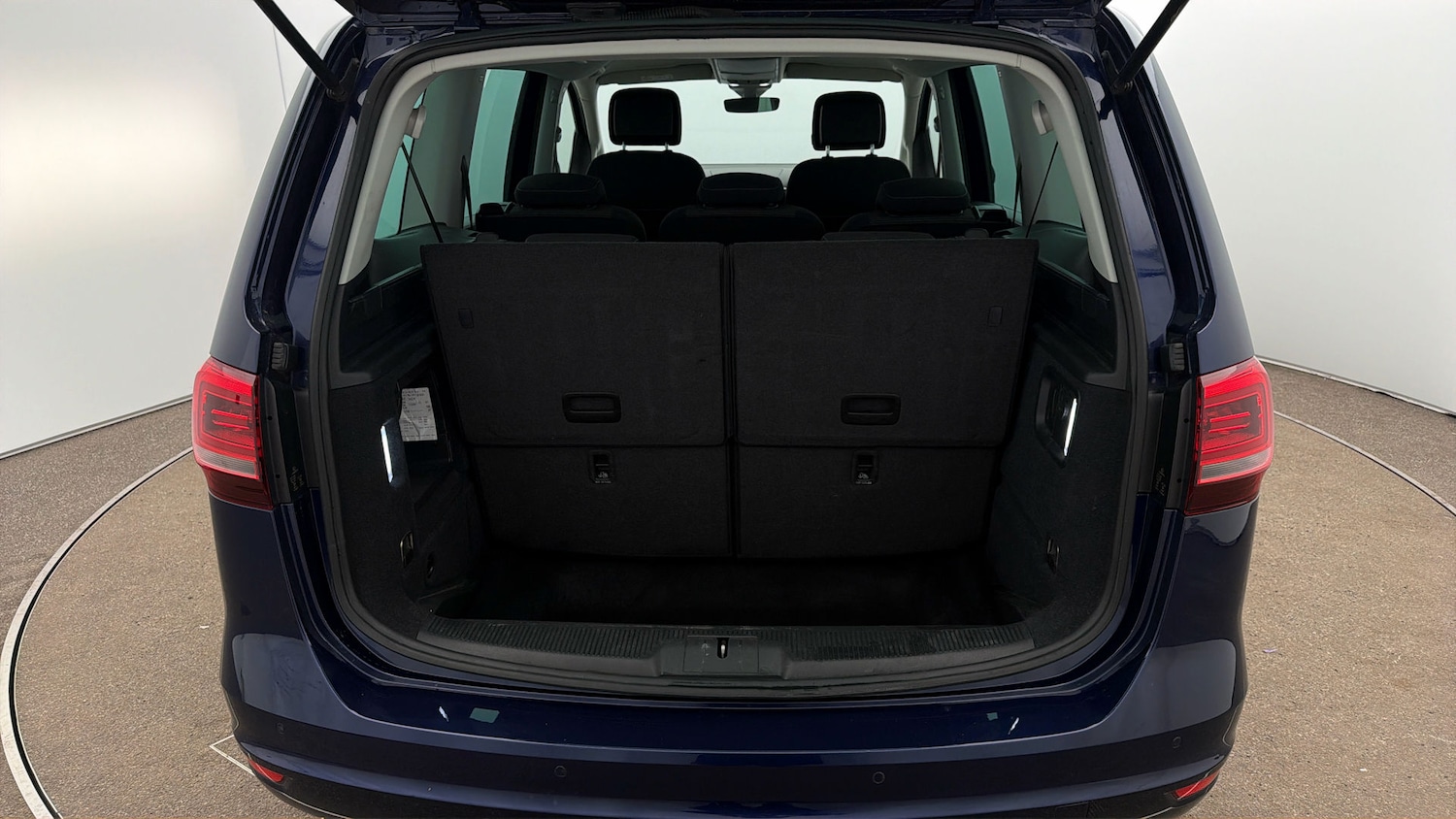 Used Volkswagen Sharan 2021 for sale - 77973857: Photo 16