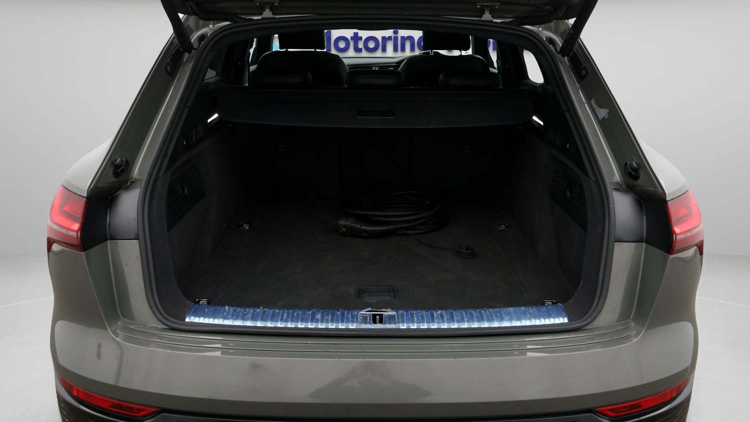 Used Audi Q8 e-tron 2023 for sale - 77618517: Photo 17