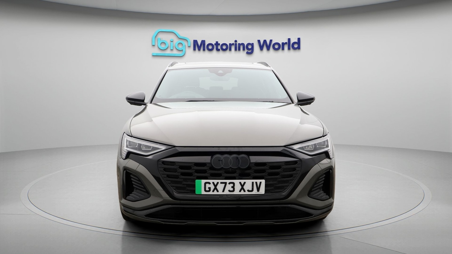 Used Audi Q8 e-tron 2023 for sale - 77618517: Photo 2