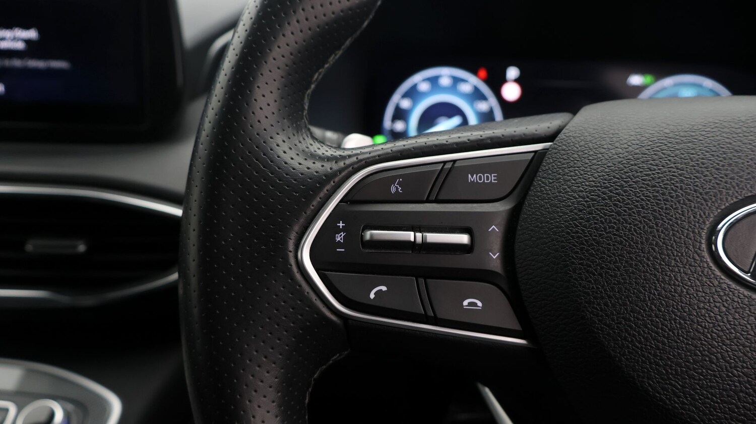 Used Hyundai Santa Fe for sale - 77431763: Photo 30