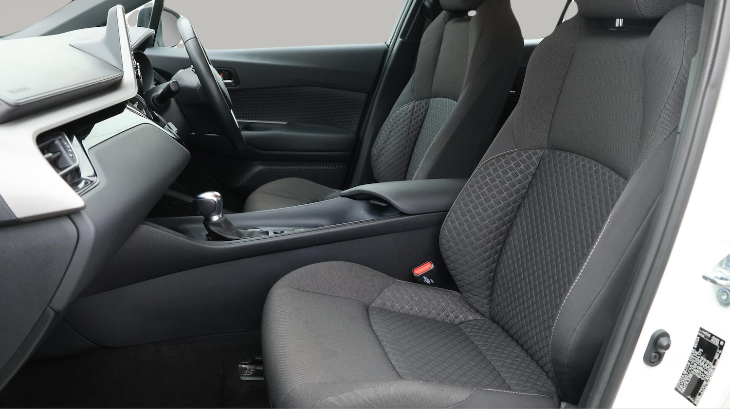 Used Toyota C-HR 2022 for sale - 76361338: Photo 15