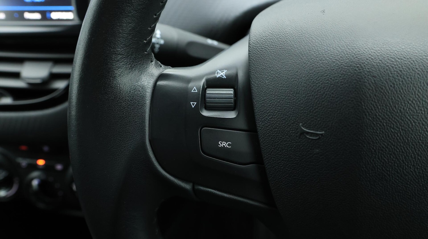 Used Peugeot 208 2020 for sale - 76071947: Photo 24