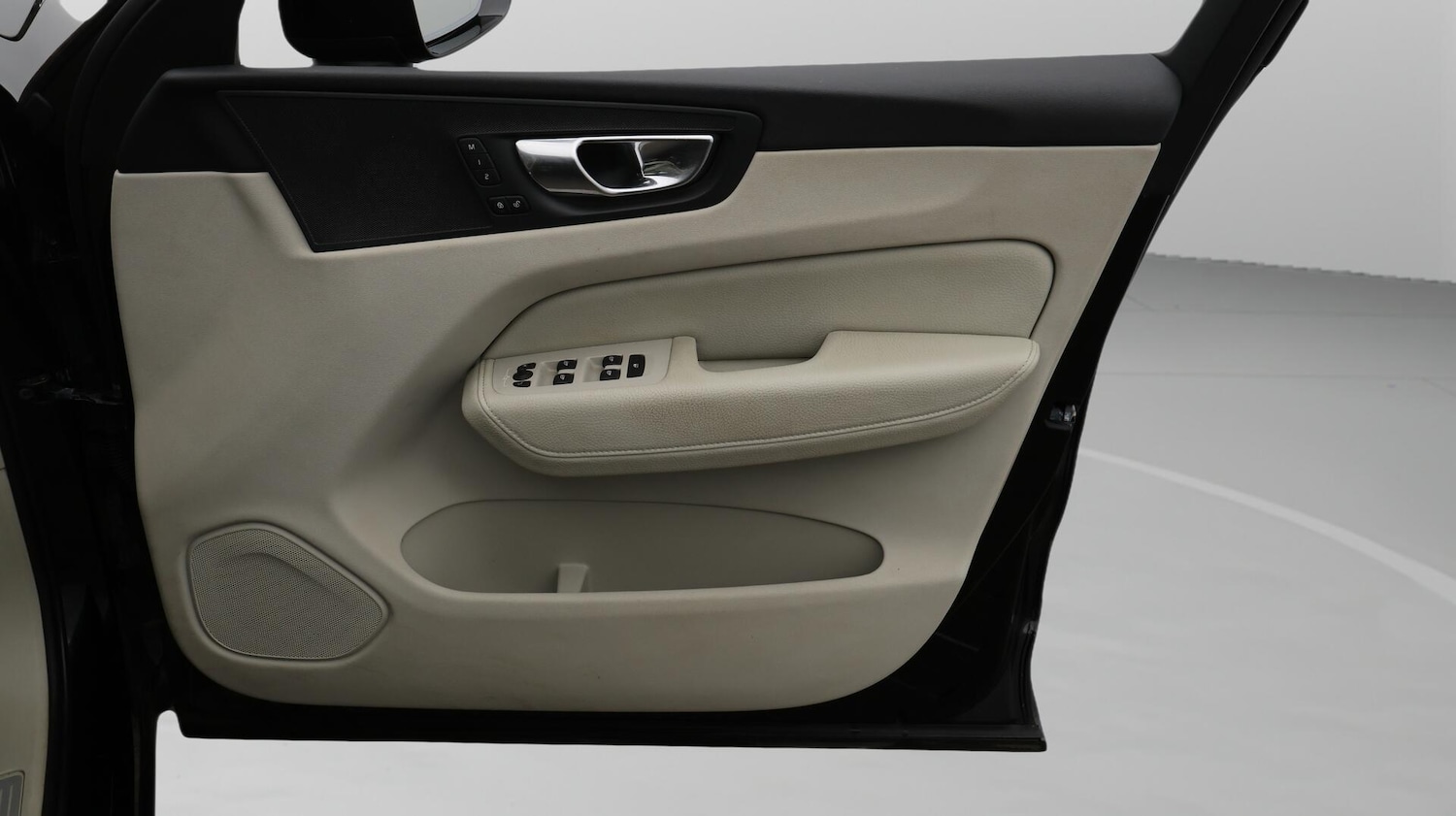 Used Volvo XC60 2018 for sale - 76446860: Photo 16