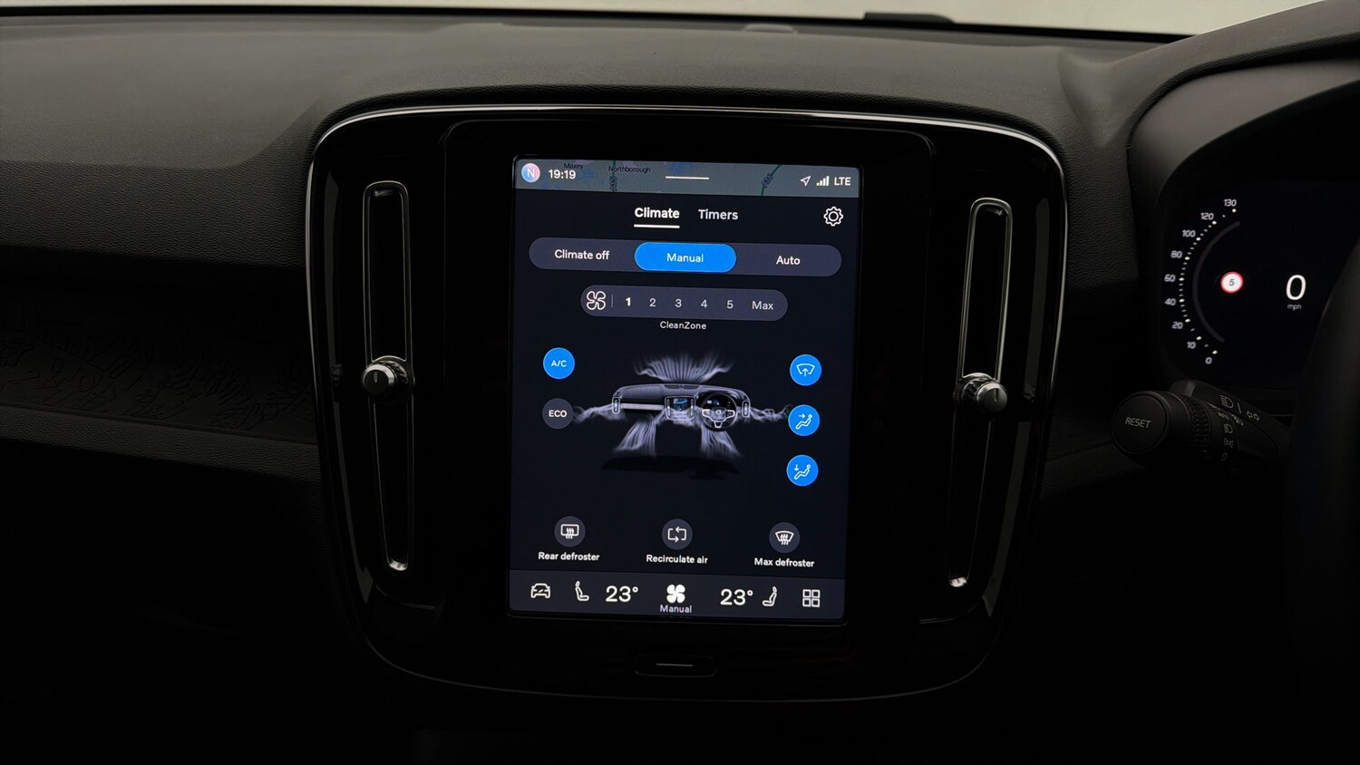 Used Volvo C40 2023 for sale - 78123823: Photo 11