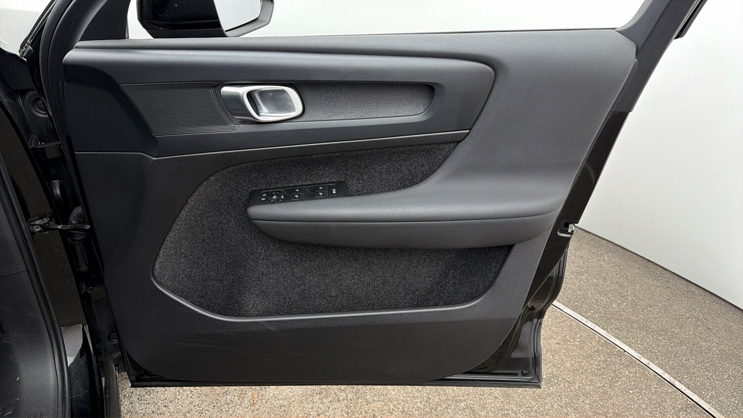 Used Volvo C40 2023 for sale - 78123823: Photo 14