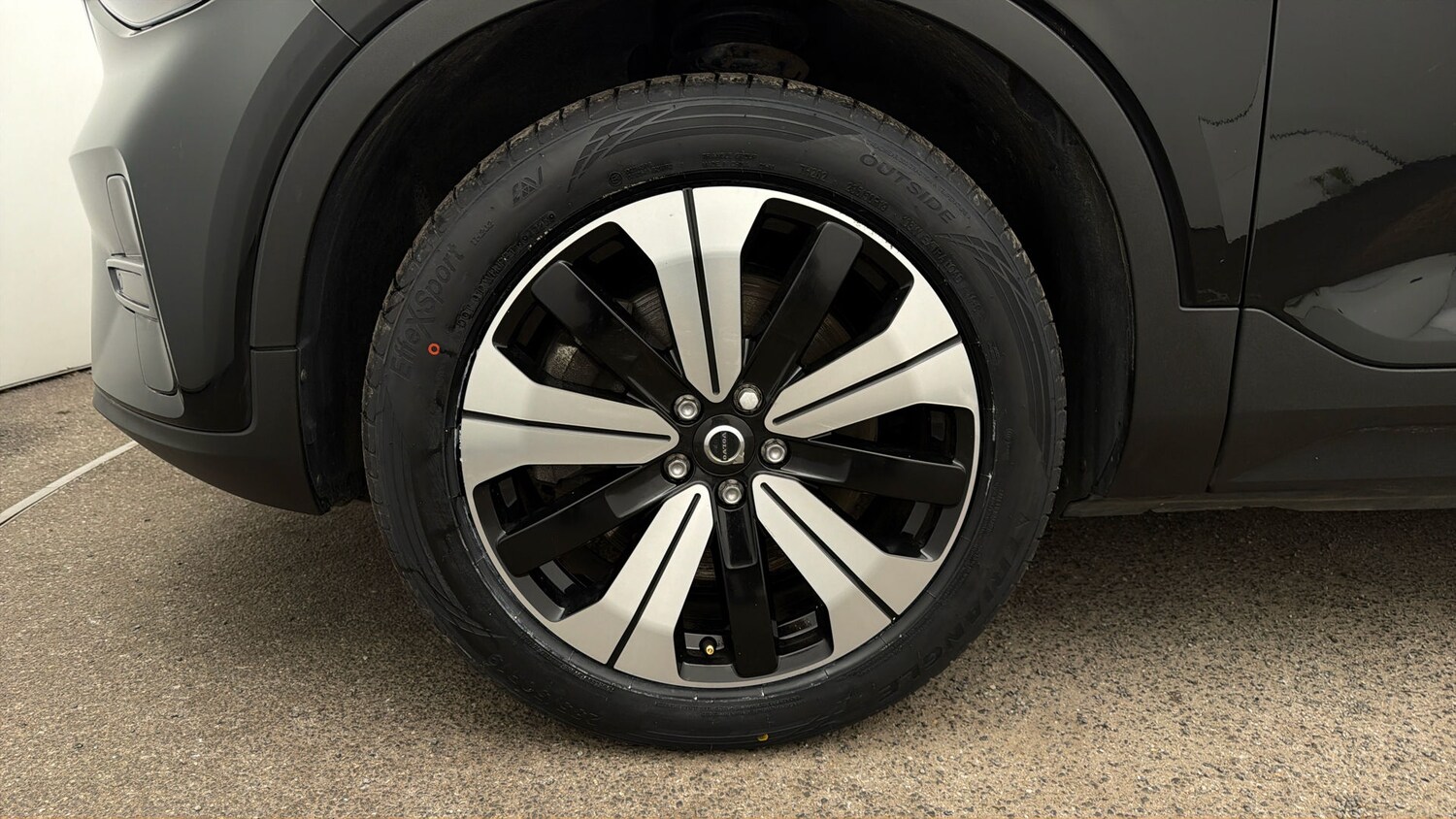 Used Volvo C40 2023 for sale - 78123823: Photo 17