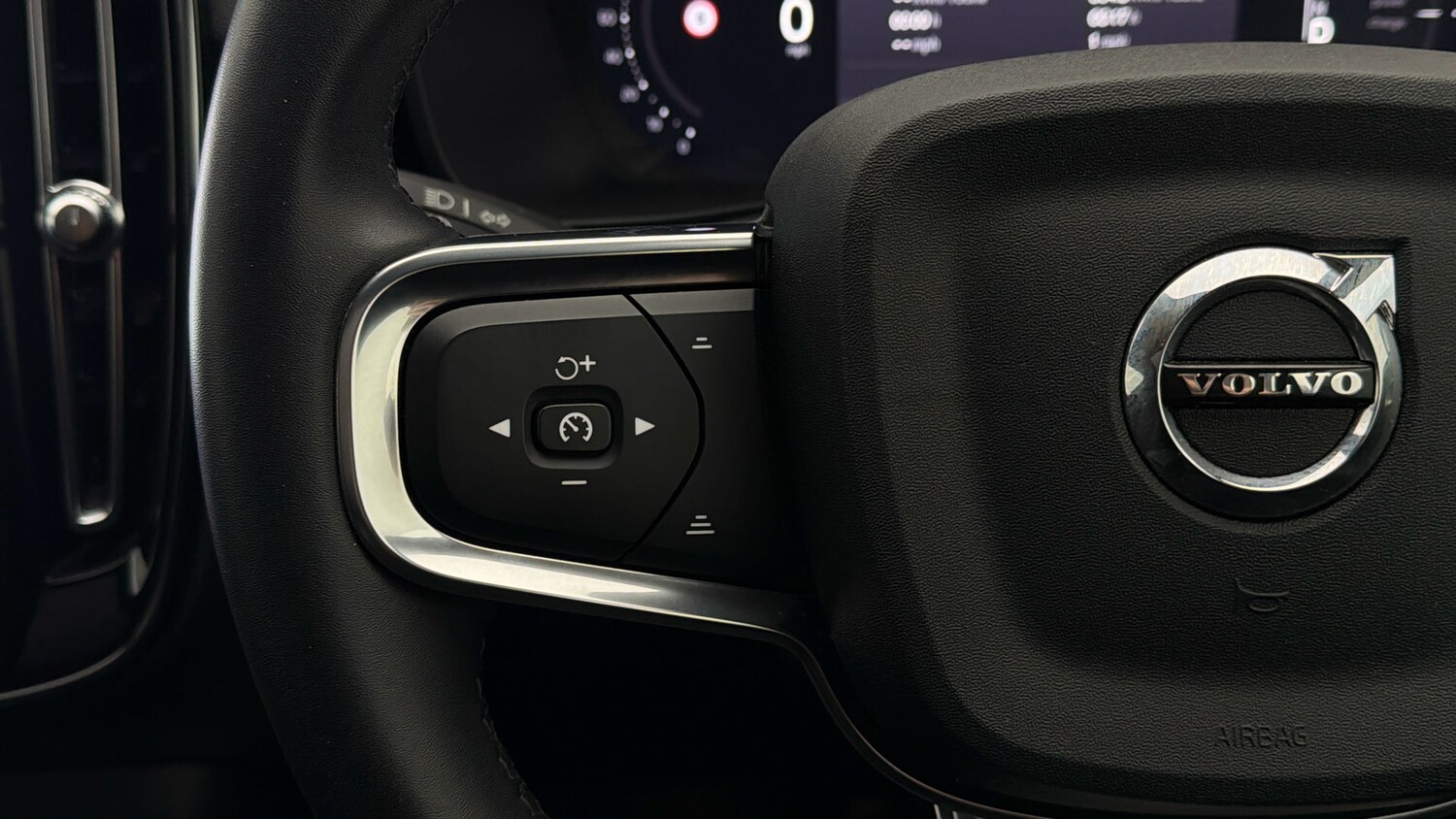 Used Volvo C40 2023 for sale - 78123823: Photo 22