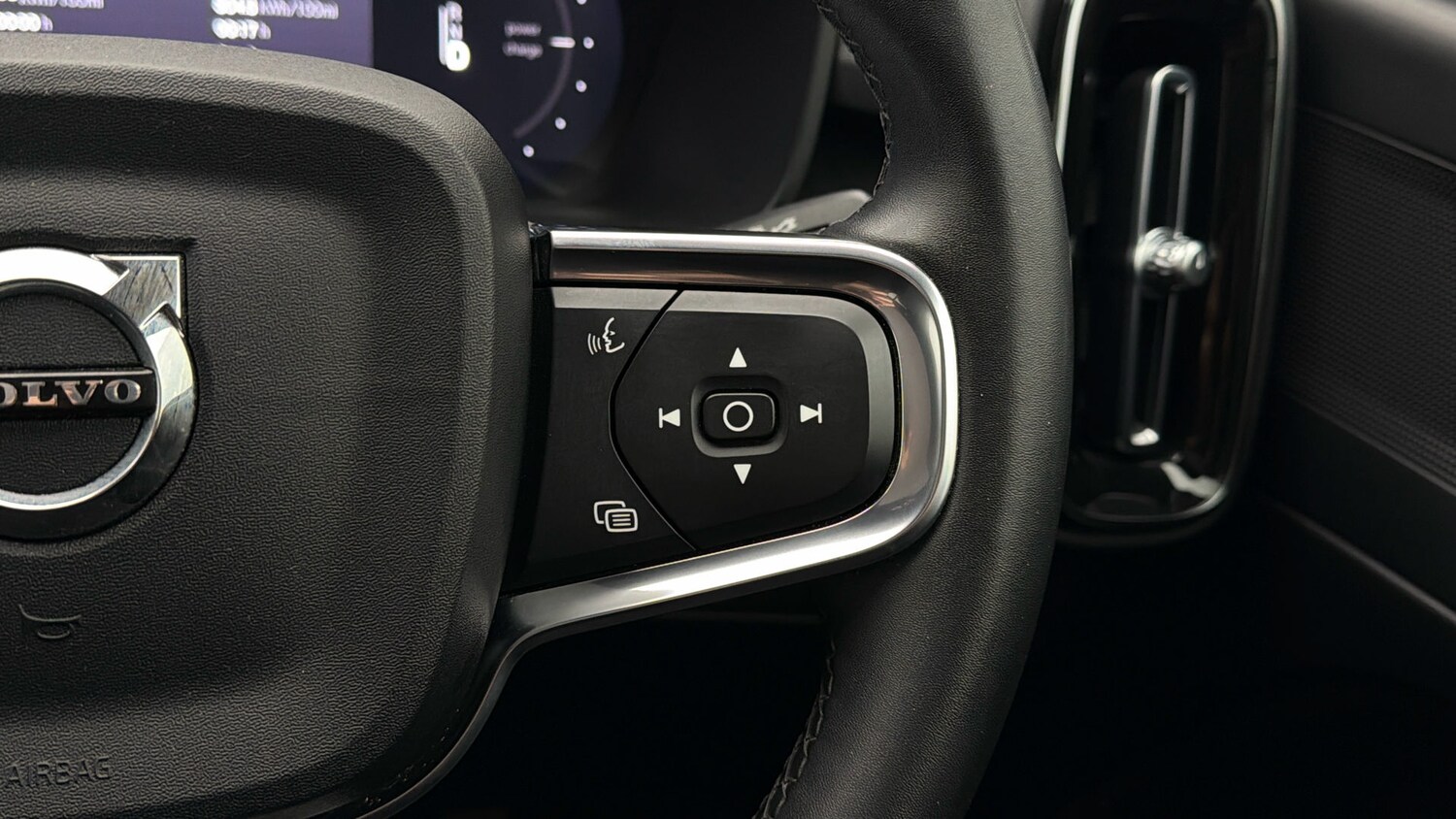 Used Volvo C40 2023 for sale - 78123823: Photo 23