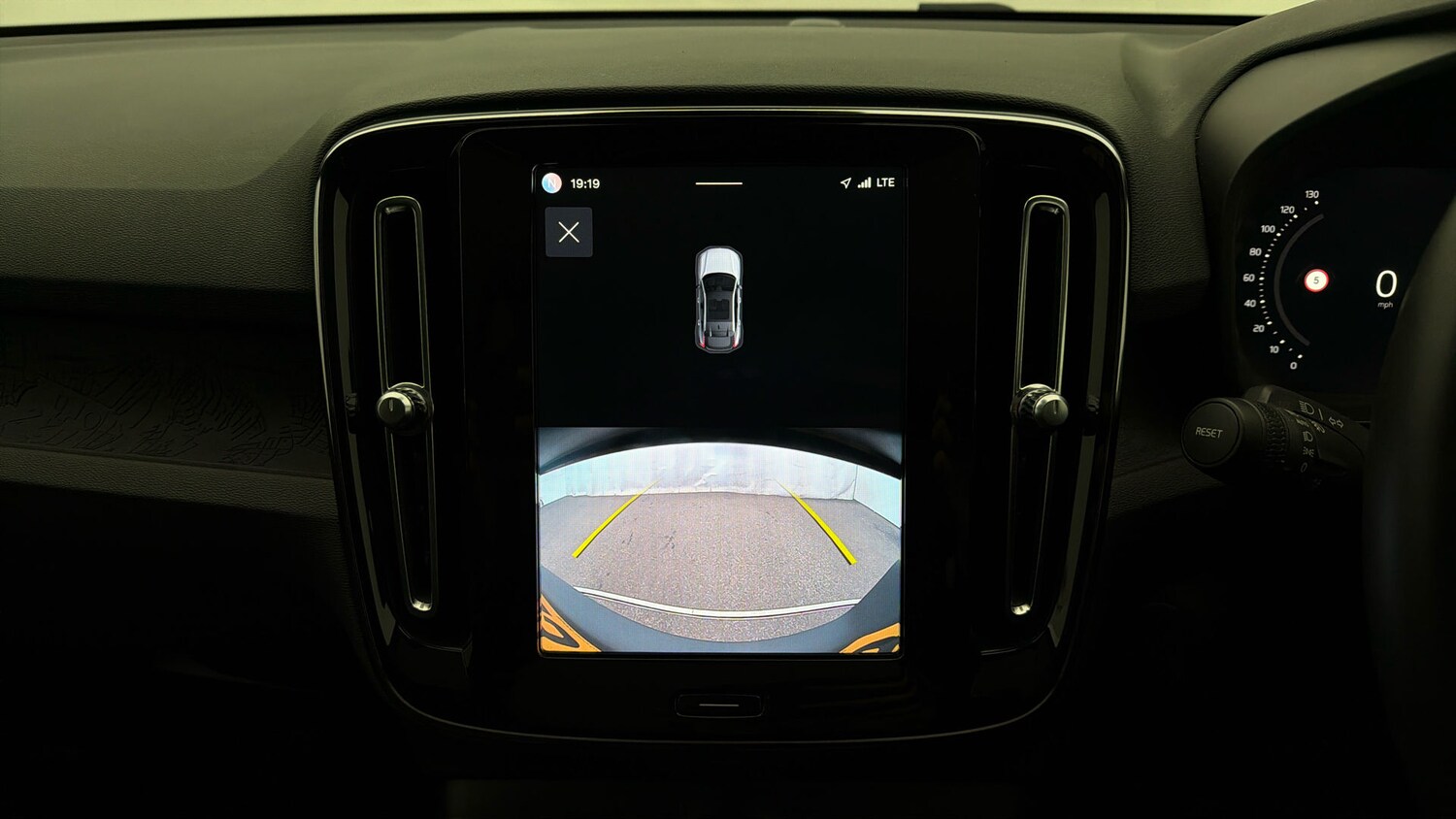 Used Volvo C40 2023 for sale - 78123823: Photo 26