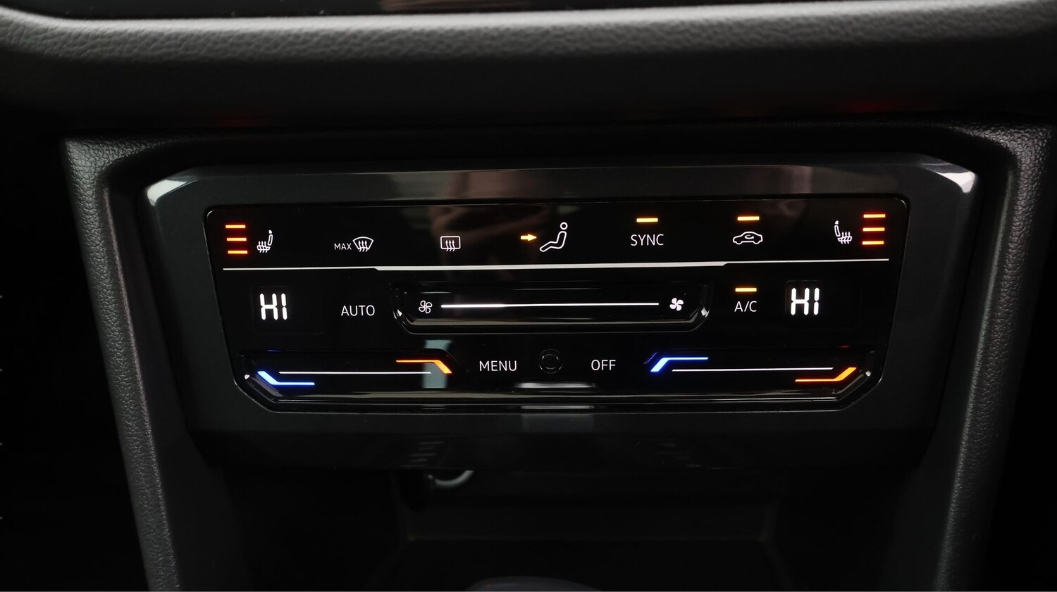 Used Volkswagen Tiguan for sale - 77813239: Photo 12