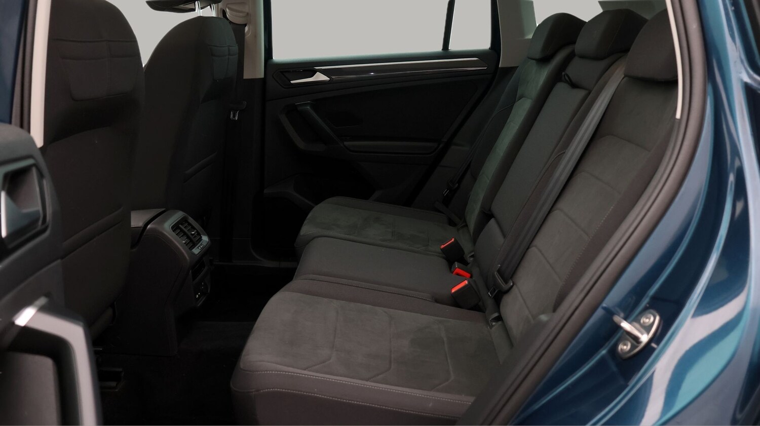 Used Volkswagen Tiguan for sale - 77813239: Photo 16