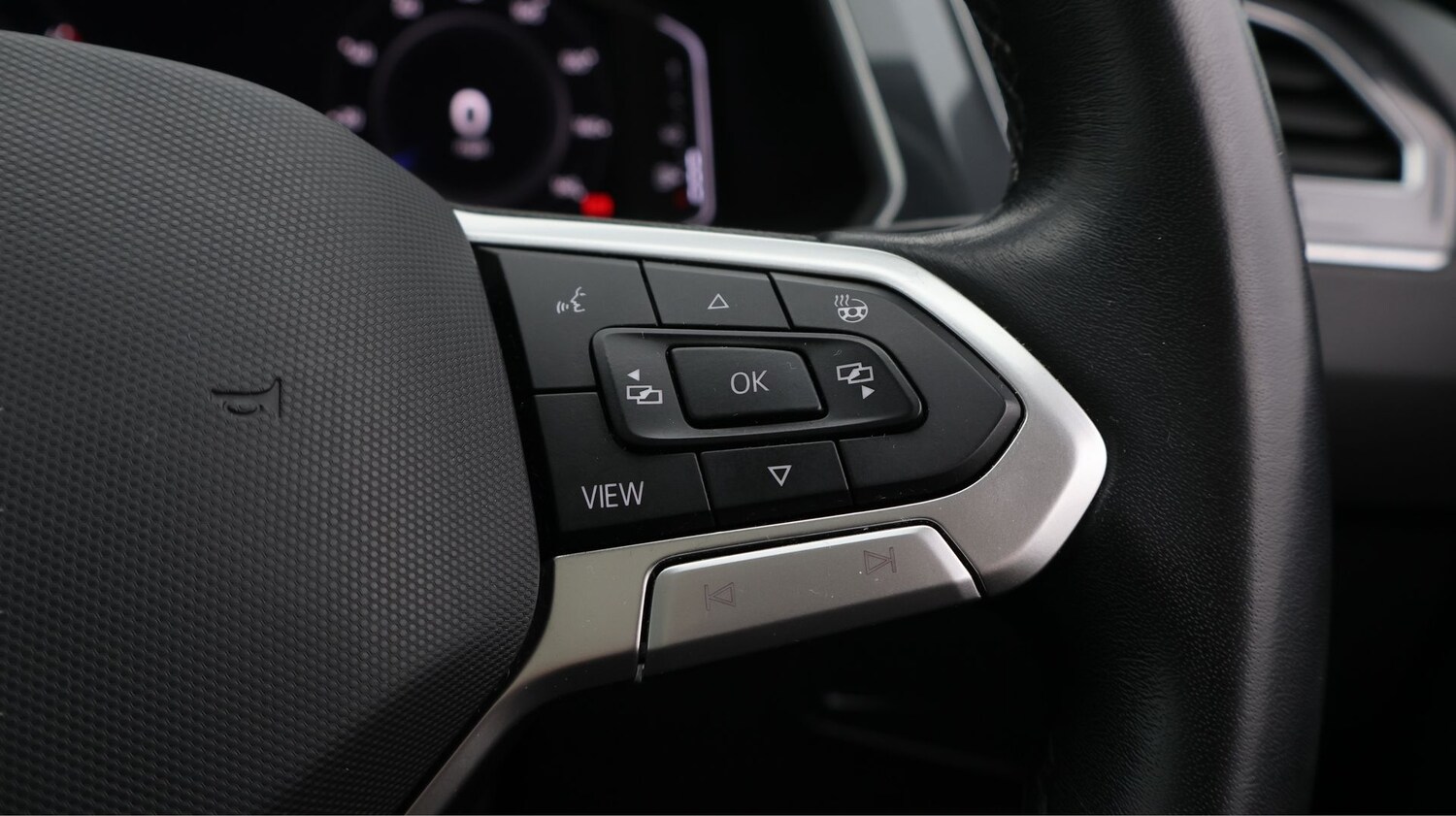 Used Volkswagen Tiguan for sale - 77813239: Photo 25