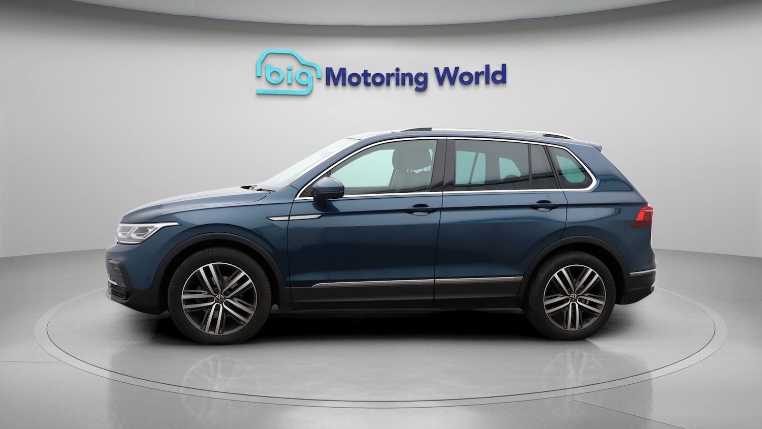 Used Volkswagen Tiguan for sale - 77813239: Photo 4