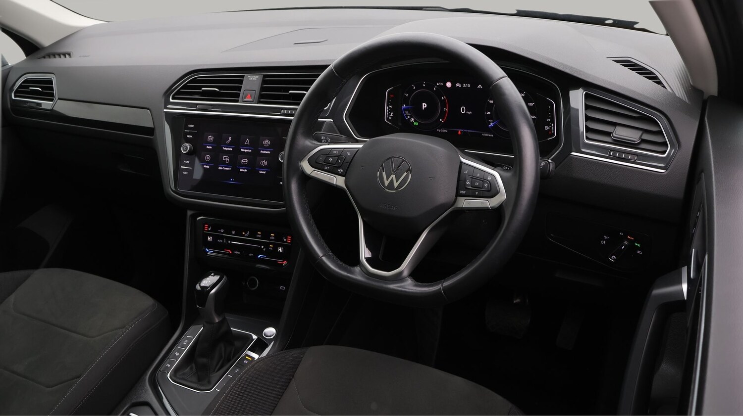 Used Volkswagen Tiguan for sale - 77813239: Photo 9