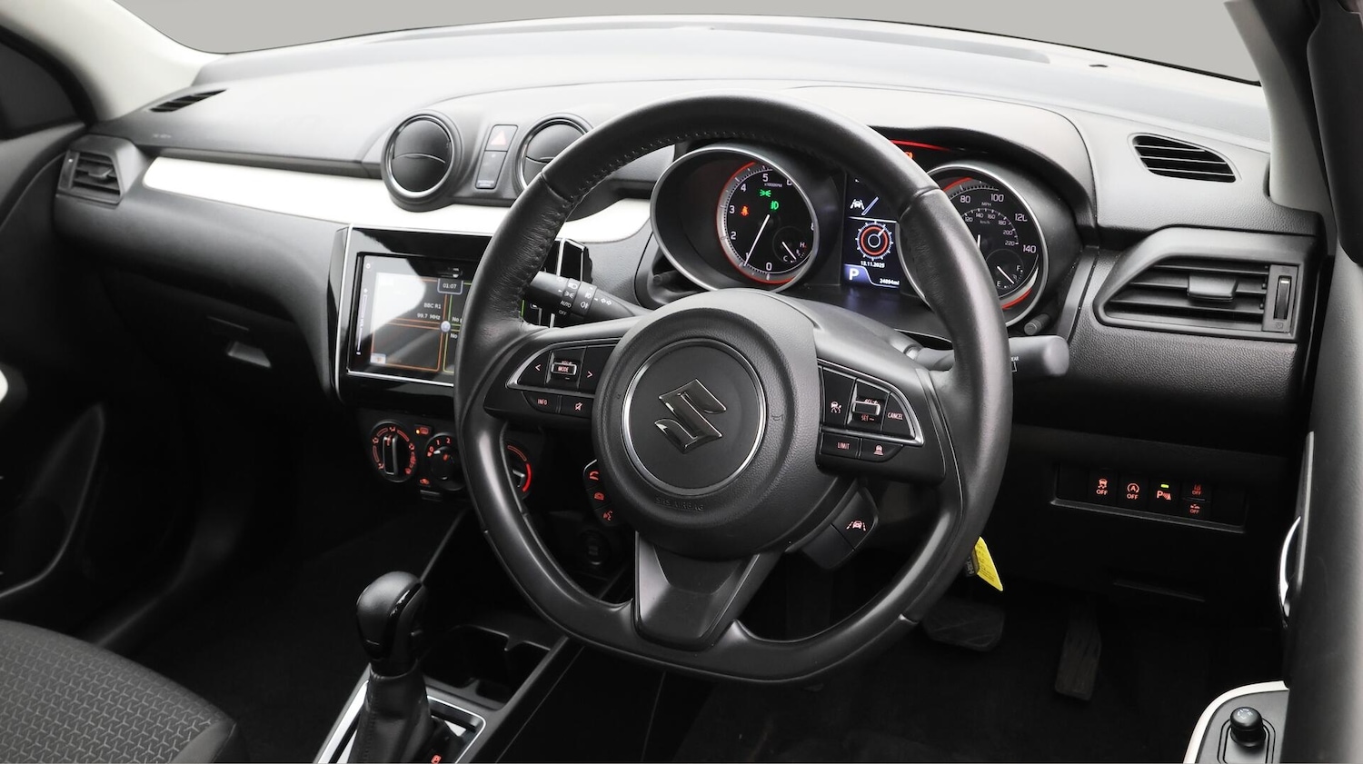 Used Suzuki Swift 2022 for sale - 76573348: Photo 10